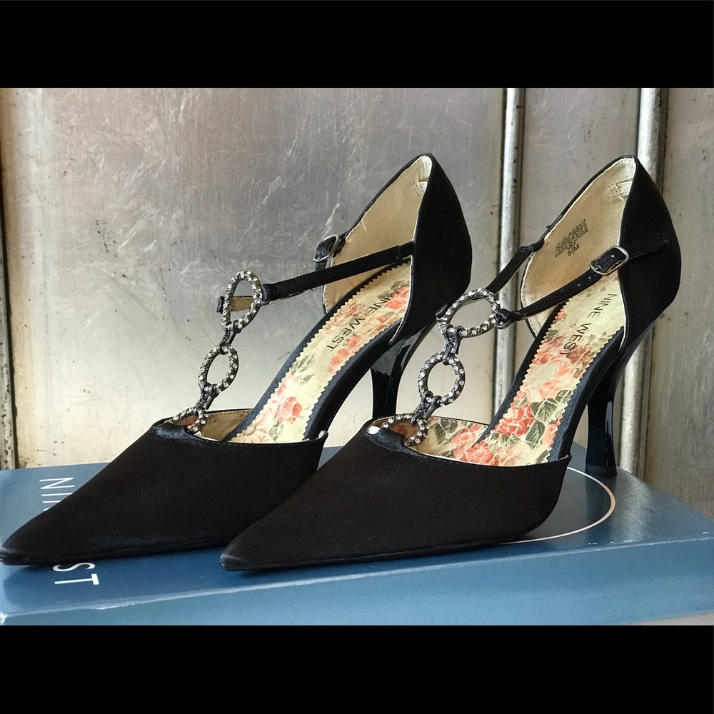Nine West Black Satin Heels